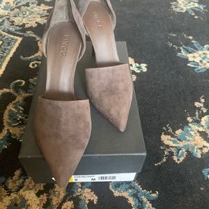 Suede pumps
